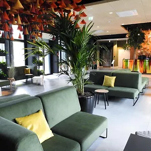 https://arche-hotel-poloneza.warsawhotelspoland.com