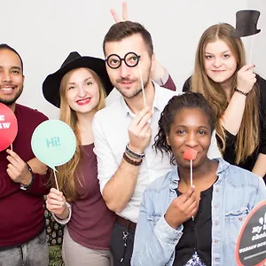 https://warsaw-downtown-hostel.warsawhotelspoland.com
